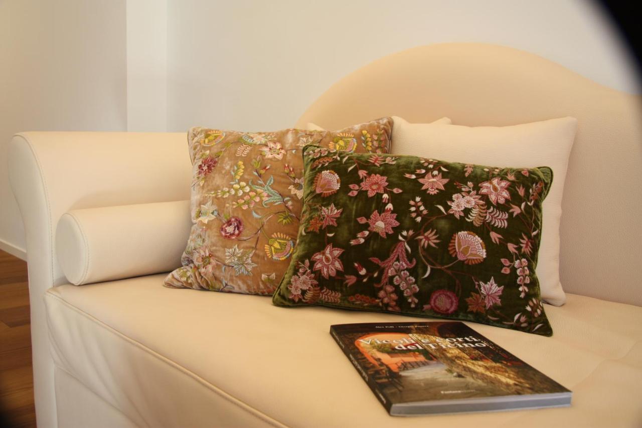Al Ciani Balcony Suite Лугано Экстерьер фото